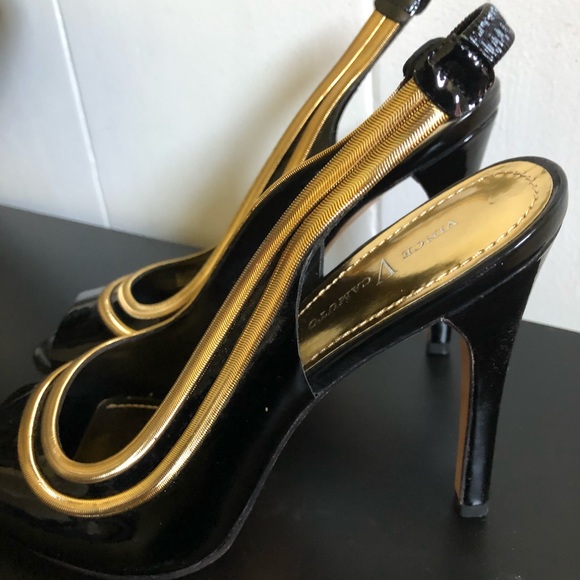 NWT Vince Camuto Black & Gold Slingbacks, Size 8.5 - Picture 4 of 6
